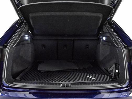 Navarra Blue Metallic 2025 Audi Q4 e-tron 55 quattro Premium