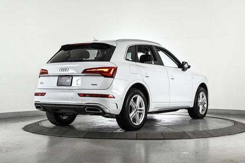2024 Audi Q5 e 55 S line quattro Premium