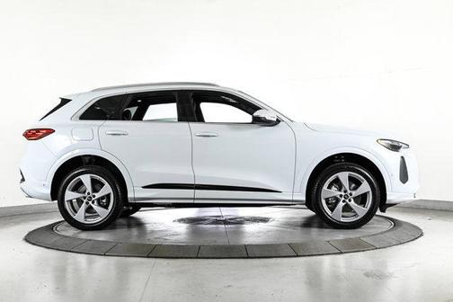 2025 Audi Q5 2.0T quattro Premium