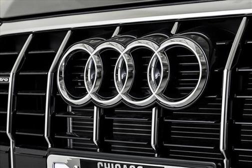 2025 Audi Q3 45 S line Premium