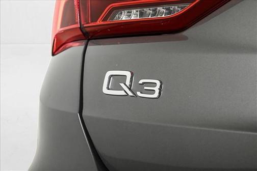 2025 Audi Q3 45 S line Premium