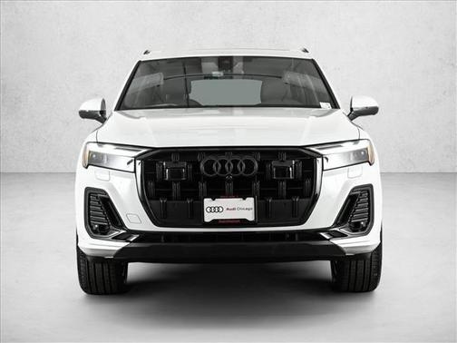 Glacier White Metallic 2026 Audi Q7 45 Premium