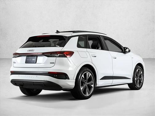 2025 Audi Q4 e-tron 55 quattro Premium