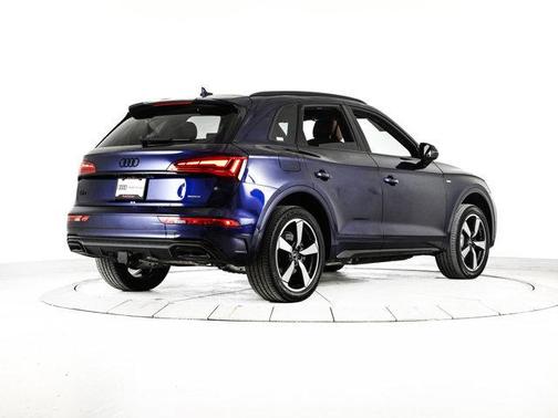 2023 Audi Q5 45 S line Prestige