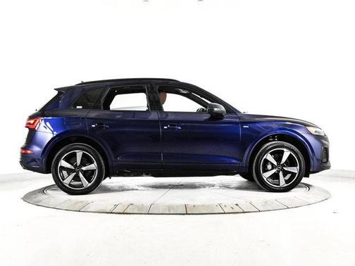 2023 Audi Q5 45 S line Prestige