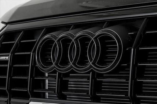 2025 Audi Q3 45 S line Premium