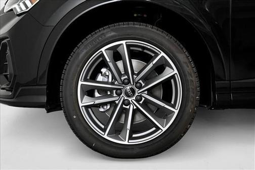 2025 Audi Q3 45 S line Premium