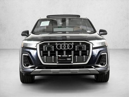 2025 Audi Q7 55 Prestige