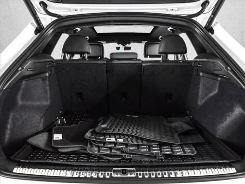 2025 Audi Q3 45 S line Premium