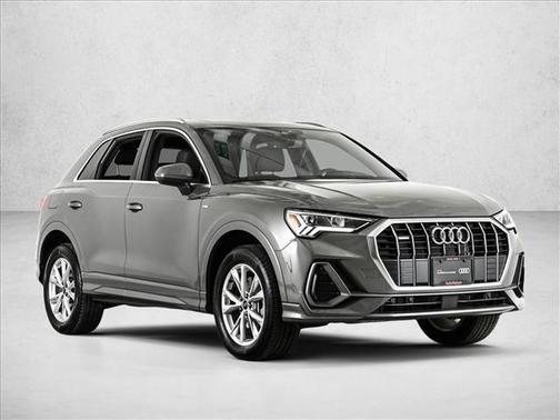 Chronos Gray Metallic 2025 Audi Q3 45 S line Premium