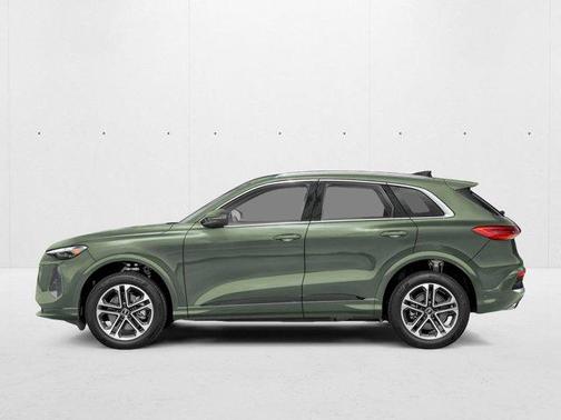 Green Metallic 2026 Audi Q5 PLUS
