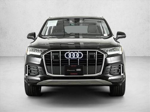 Mythos Black Metallic 2023 Audi Q7 45 Premium Plus