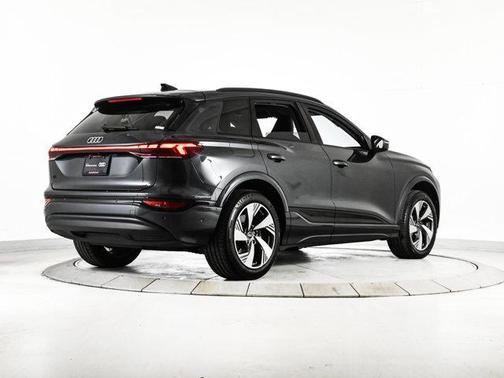 Manhattan Gray Metallic 2025 Audi Q6 e-tron Premium