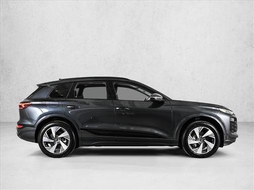 Manhattan Gray Metallic 2025 Audi Q6 e-tron Premium