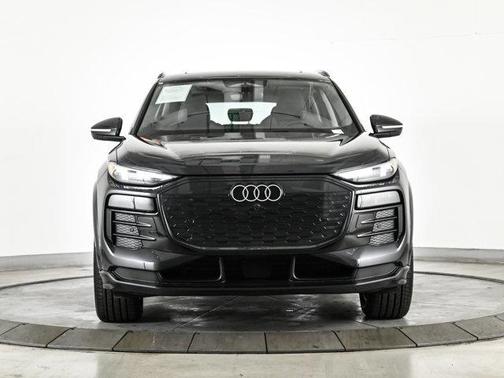 Manhattan Gray Metallic 2025 Audi Q6 e-tron Premium