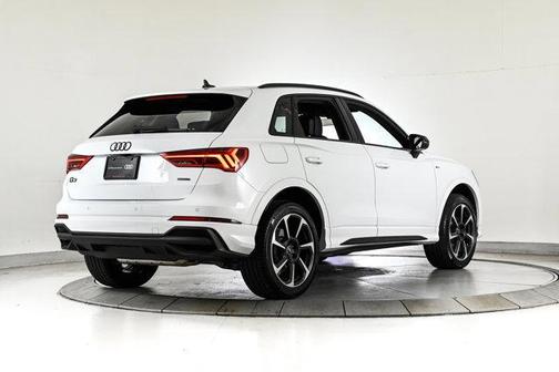 2025 Audi Q3 45 S line Premium