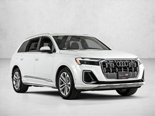 2025 Audi Q7 55 Premium Plus