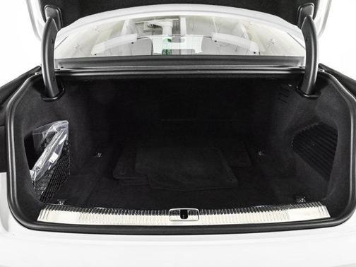 2022 Audi A8 L 55