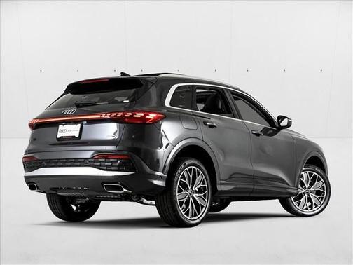 2025 Audi Q5 2.0T quattro Premium