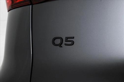 2025 Audi Q5 2.0T quattro Premium