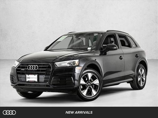 2020 Audi Q5 45 Titanium Premium