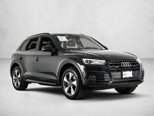 2020 Audi Q5 45 Titanium Premium