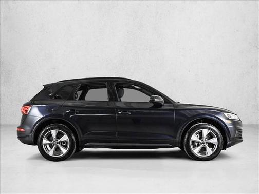 2020 Audi Q5 45 Titanium Premium