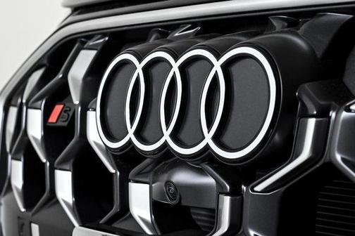 2025 Audi SQ5 3.0T quattro Premium