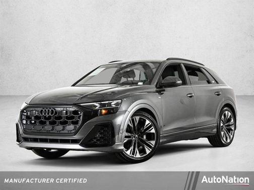 Daytona Gray Pearl Effect 2025 Audi Q8 Prestige