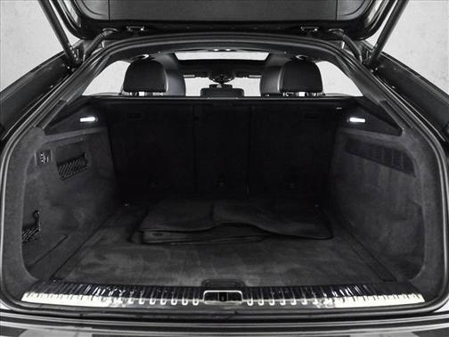 Daytona Gray Pearl Effect 2025 Audi Q8 Prestige