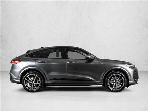 Daytona Gray Metallic 2026 Audi Q5 Sportback PRESTIGE