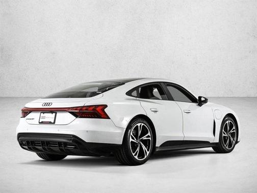 Suzuka Gray Metallic 2023 Audi e-tron GT Premium Plus