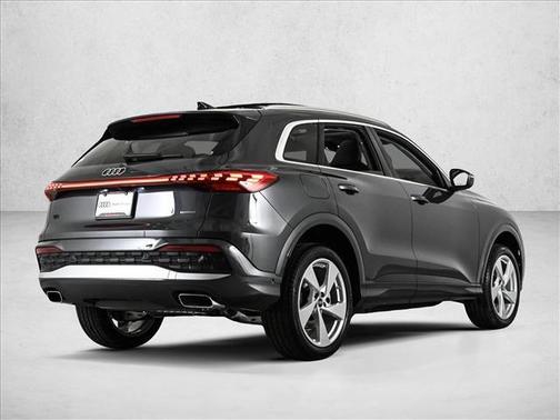 2025 Audi Q5 2.0T quattro Premium