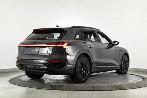 2024 Audi Q8 e-tron Premium