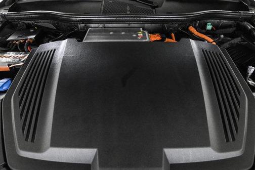 2024 Audi Q8 e-tron Premium