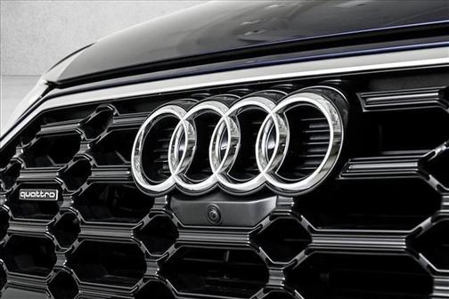 2025 Audi Q5 45 S line quattro Premium