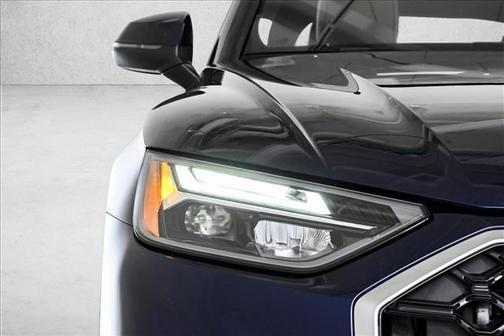 2025 Audi Q5 45 S line quattro Premium