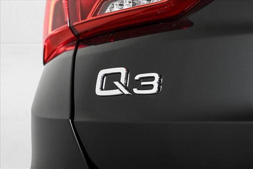 2025 Audi Q3 45 S line Premium