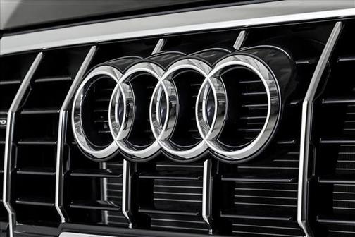 2025 Audi Q3 45 S line Premium