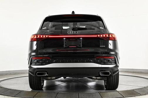 2025 Audi Q5 2.0T quattro Premium