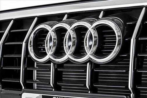 2025 Audi Q3 45 S line Premium