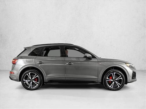 2025 Audi Q5 45 S line quattro Premium