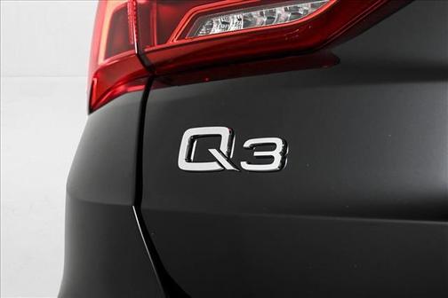 2025 Audi Q3 45 S line Premium