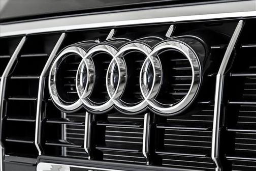 2025 Audi Q3 45 S line Premium