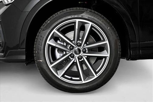 2025 Audi Q3 45 S line Premium