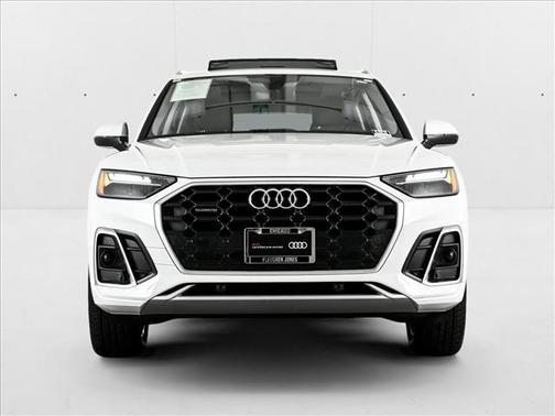2024 Audi Q5 45 S line quattro Premium