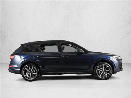 2025 Audi Q7 45 Premium Plus