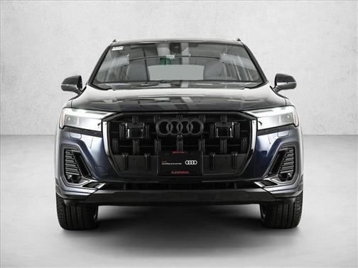 2025 Audi Q7 45 Premium Plus
