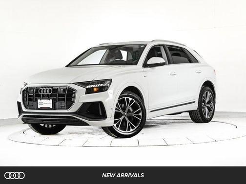 2023 Audi Q8 55 Premium Plus
