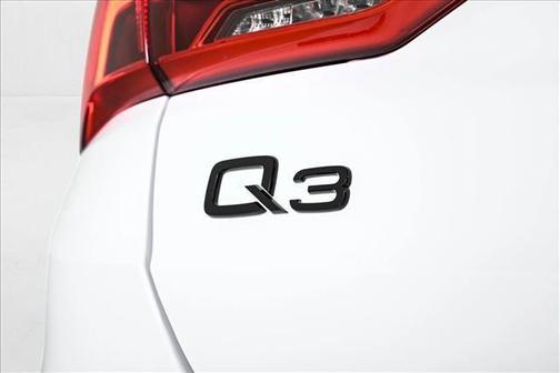 2025 Audi Q3 45 S line Premium